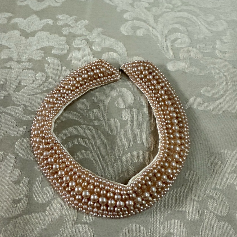 Pearl Collar Necklace - Picture 8 of 10